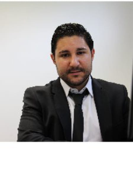 découvrez le cabinet ohayon, votre expert-comptable de confiance. nous offrons des services comptables personnalisés pour les entreprises de toutes tailles, assurant une gestion financière optimale et un accompagnement stratégique pour votre succès.