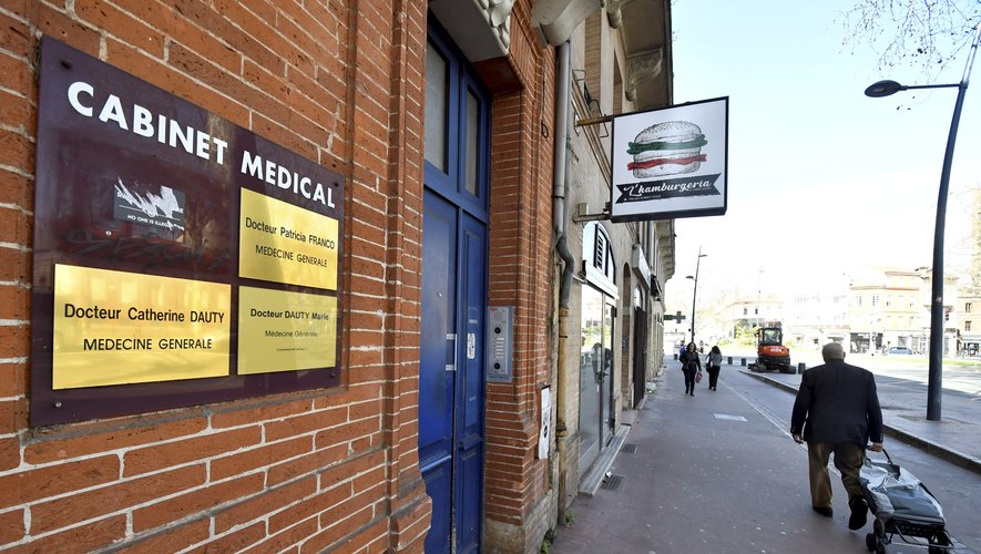 découvrez notre cabinet pluridisciplinaire à toulouse, où une équipe d'experts vous accompagne dans vos besoins en santé, bien-être et développement personnel. nous proposons des soins variés et adaptés pour le bonheur et l'épanouissement de tous.