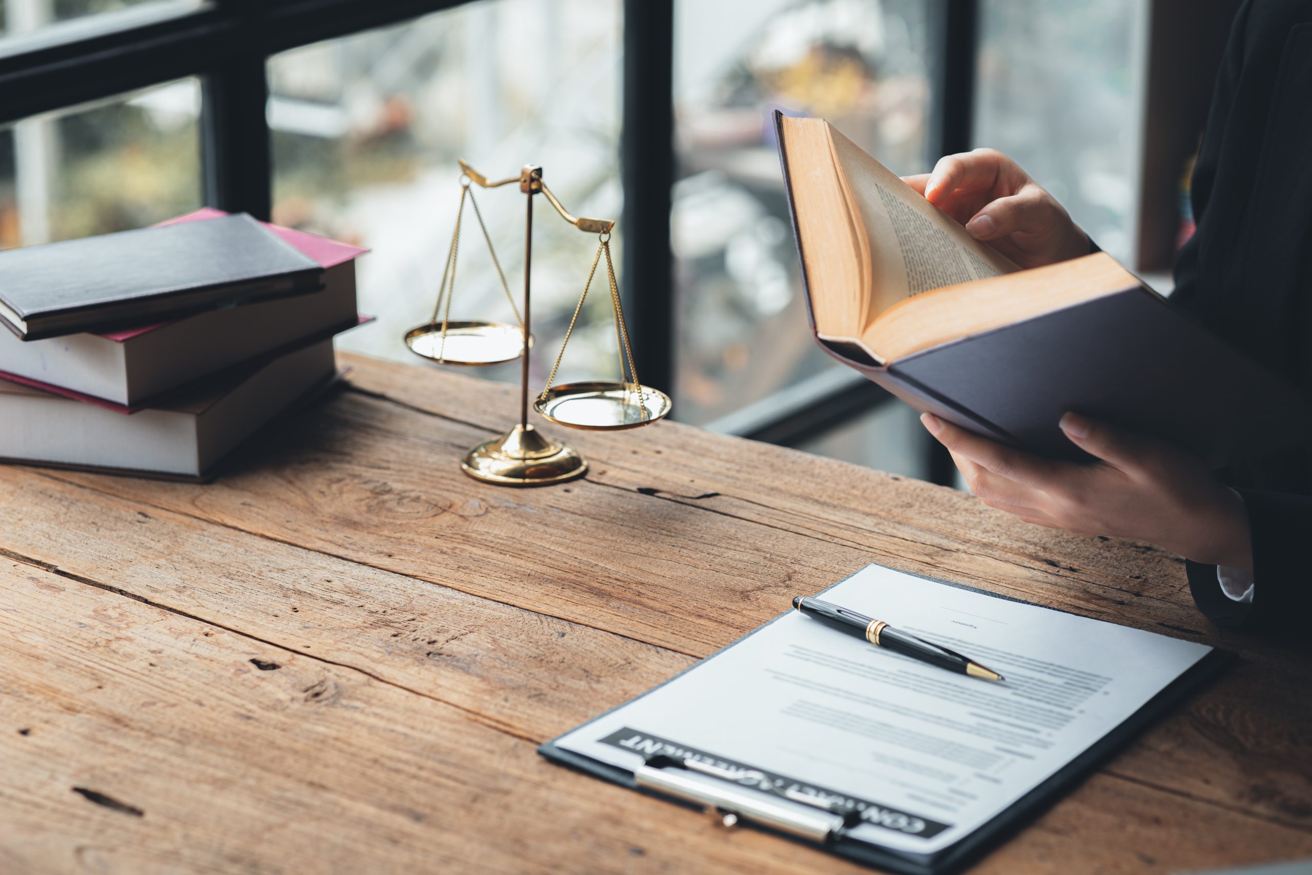 découvrez le cabinet rozenbaum, votre expert en comptabilité. profitez d'une expertise sur mesure pour optimiser la gestion de vos finances et garantir la conformité de vos obligations fiscales. nos professionnels sont à votre disposition pour vous accompagner dans la réussite de votre entreprise.