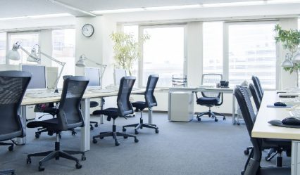 le cabinet saliou, expert-comptable, vous accompagne dans la gestion de vos finances et la conformité de vos obligations fiscales. profitez d'un service sur mesure et d'un expertise reconnue pour optimiser la performance de votre entreprise.