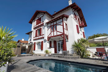 découvrez le cabinet sallaberry à bayonne, votre partenaire de confiance pour des services juridiques de qualité. notre équipe d'experts vous accompagne dans vos démarches avec professionnalisme et efficacité. contactez-nous dès aujourd'hui pour une consultation personnalisée.