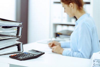 découvrez comment choisir le cabinet d'expertise comptable idéal pour votre entreprise. trouvez des conseils pratiques et des critères essentiels pour sélectionner un expert comptable qui répond à vos besoins financiers et stratégiques.