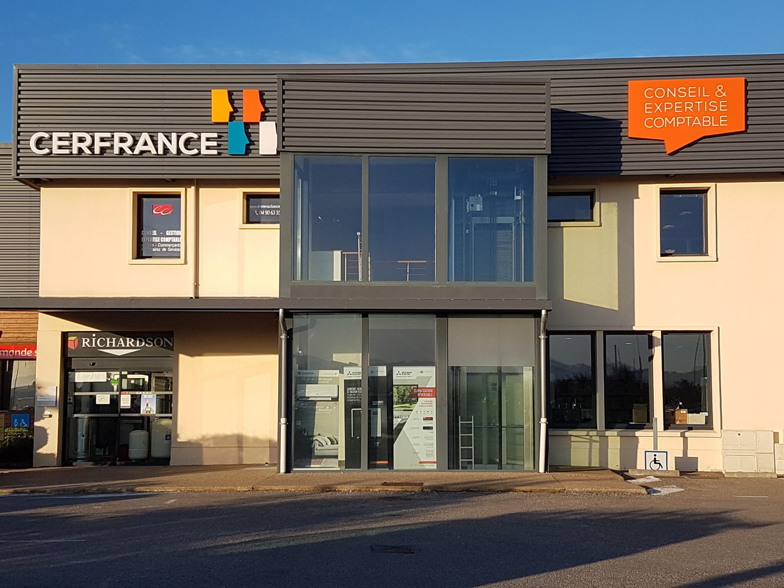 découvrez comment choisir le bon expert-comptable à avignon pour optimiser la gestion de votre entreprise. profitez de conseils pratiques et d'informations sur les services offerts par des professionnels qualifiés.