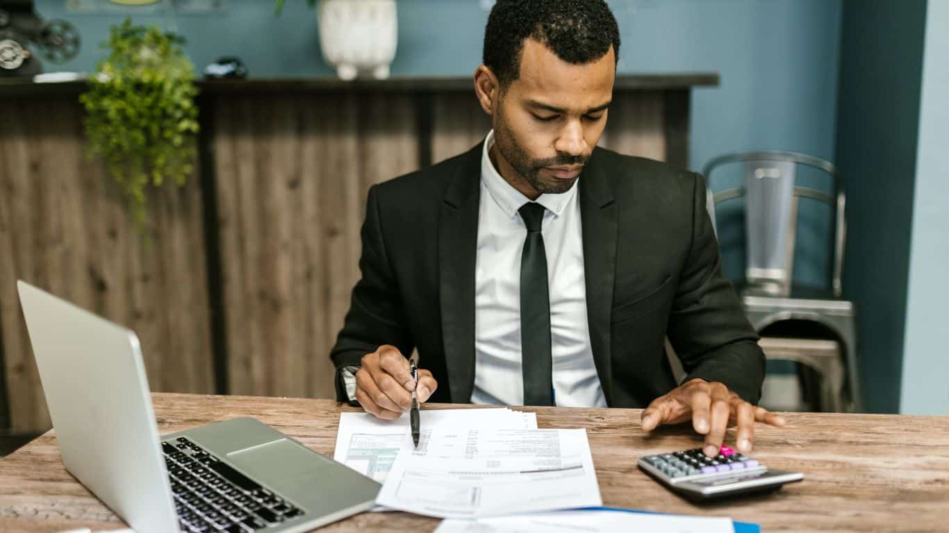 découvrez comment choisir un expert-comptable à cranves-sales qui répond à vos besoins. bénéficiez de conseils pratiques pour sélectionner le professionnel idéal pour votre entreprise.