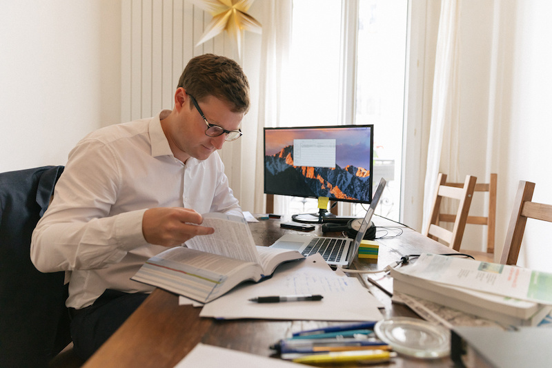 découvrez comment choisir le meilleur expert-comptable à paris pour répondre à vos besoins financiers et fiscaux. comparez les services, les tarifs et les expériences des professionnels pour prendre une décision éclairée et optimiser la gestion de votre entreprise.