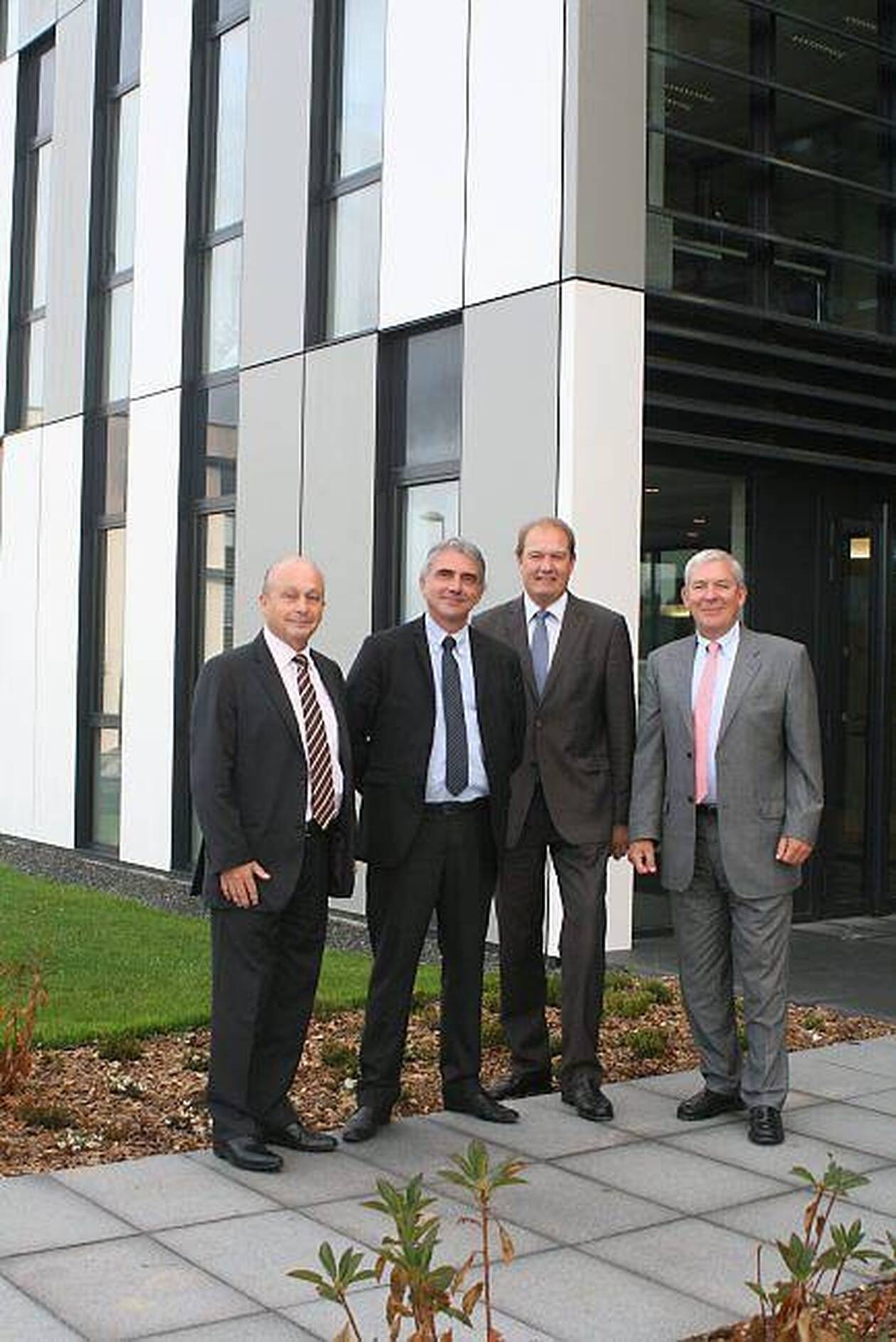 découvrez comment choisir le meilleur expert-comptable à saint-grégoire pour optimiser la gestion de votre entreprise. profitez de conseils pratiques et d'astuces pour trouver le professionnel qui répond à vos besoins financiers.