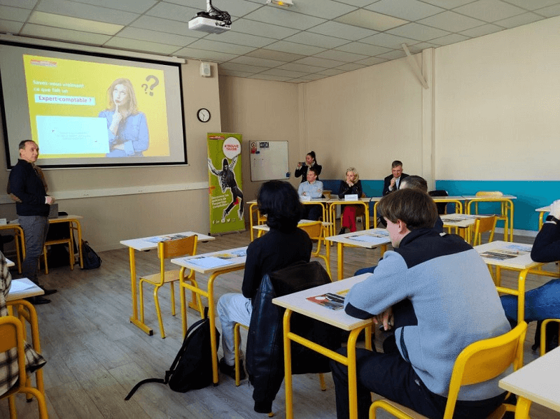 découvrez notre convention dédiée aux experts-comptables, qui vous permet de bénéficier d'échanges de bonnes pratiques, de formations spécialisées et de réseaux professionnels pour optimiser votre expérience et développer vos compétences dans le domaine de la comptabilité.