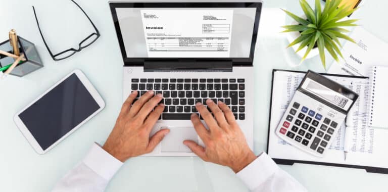 découvrez comment la dématérialisation comptable peut transformer la gestion de votre entreprise. simplifiez vos processus, réduisez les coûts et améliorez l'efficacité grâce aux solutions numériques adaptées à vos besoins.