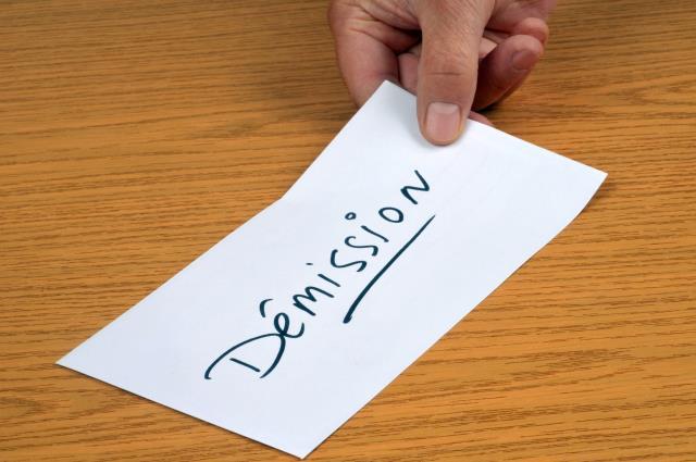 découvrez nos conseils pour rédiger une lettre de démission d'assistante juridique efficace. suivez nos étapes pour faciliter votre départ tout en préservant de bonnes relations professionnelles.