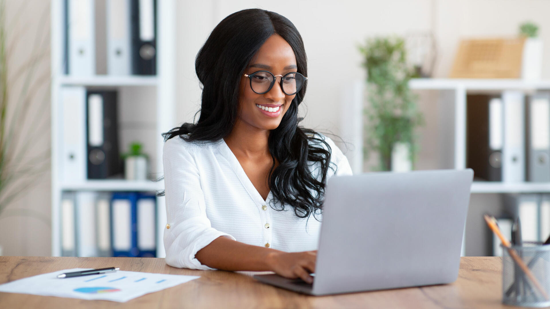 découvrez un expert comptable africain à paris, spécialisé dans l'accompagnement des entrepreneurs et entreprises africaines. profitez de conseils personnalisés pour gérer vos finances, optimiser vos impôts et développer votre activité en toute sérénité.