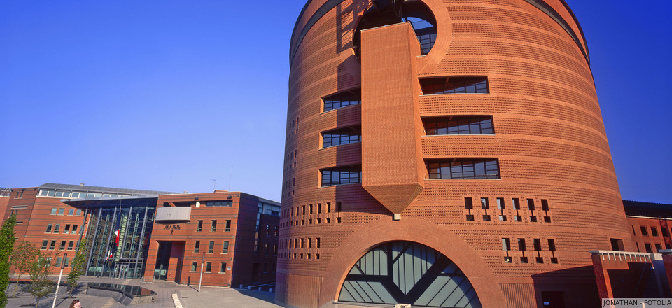 découvrez les services de l'expert comptable aknine, spécialisé dans la gestion et l'optimisation de vos finances. obtenez des conseils personnalisés pour la comptabilité, la fiscalité et la gestion d'entreprise, afin d'assurer la réussite de votre projet.