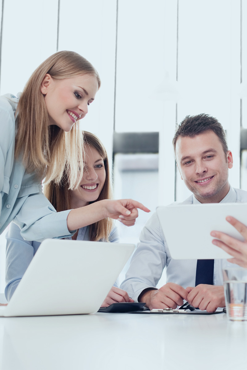 découvrez notre cabinet d'expertise comptable à bordeaux, offrant des services personnalisés pour les entreprises et les indépendants. profitez d'un accompagnement professionnel pour optimiser votre gestion financière et fiscale.