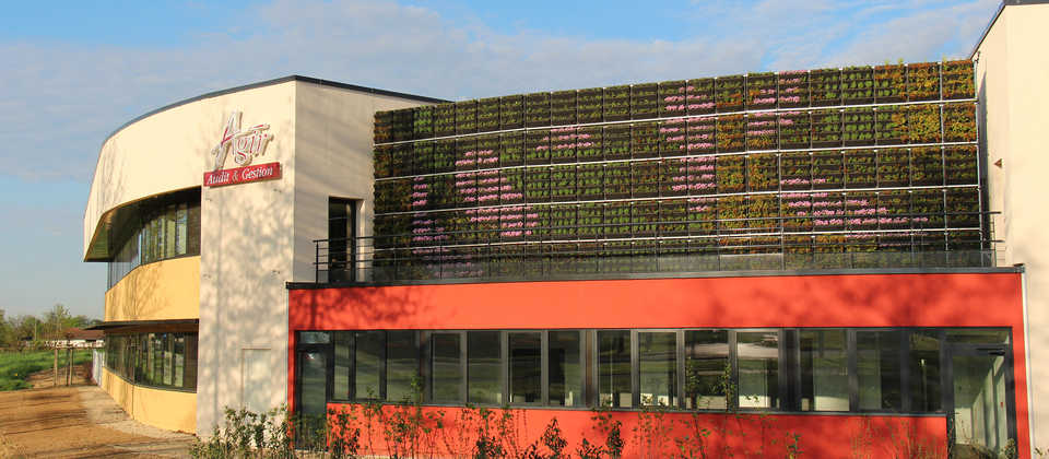 découvrez votre expert-comptable à bourg-achard, une équipe professionnelle dédiée à vous accompagner dans la gestion de votre comptabilité. bénéficiez de conseils personnalisés pour optimiser la santé financière de votre entreprise.