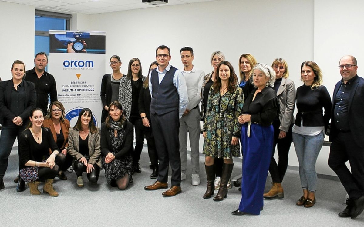 découvrez notre expert-comptable à brest, spécialisé en gestion financière et conseil pour les entreprises siam. bénéficiez d'un accompagnement personnalisé pour optimiser vos comptes et assurer la croissance de votre activité.