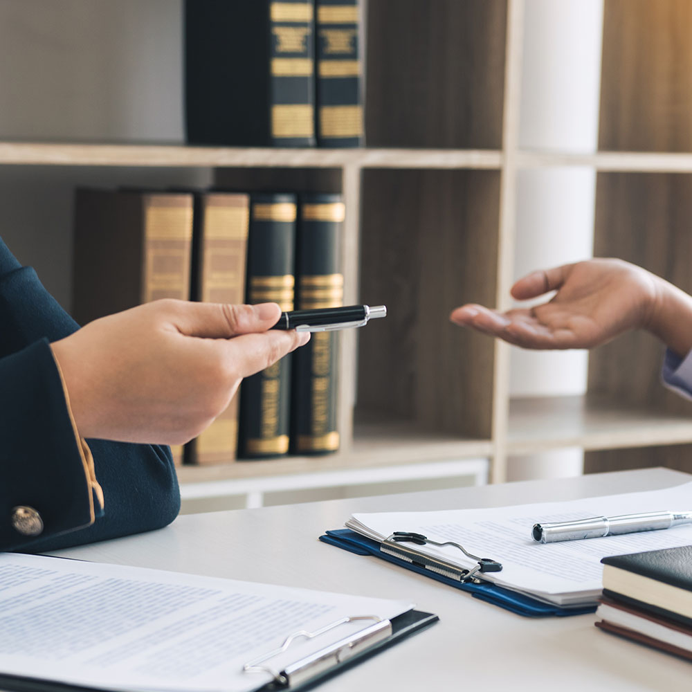 découvrez notre cabinet d'expertise comptable spécialisé dans le secteur dentaire, offrant des solutions sur mesure pour optimiser la gestion financière de votre cabinet. profitez de notre expérience pour améliorer votre rentabilité et vous concentrer sur vos patients.