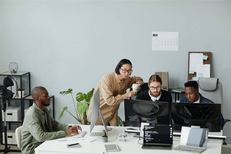 découvrez les différences entre un expert-comptable en cabinet et un expert-comptable en entreprise. apprenez comment chaque option peut influencer la gestion financière de votre activité, les avantages et inconvénients de chaque choix, ainsi que les services spécifiques offerts par ces professionnels.