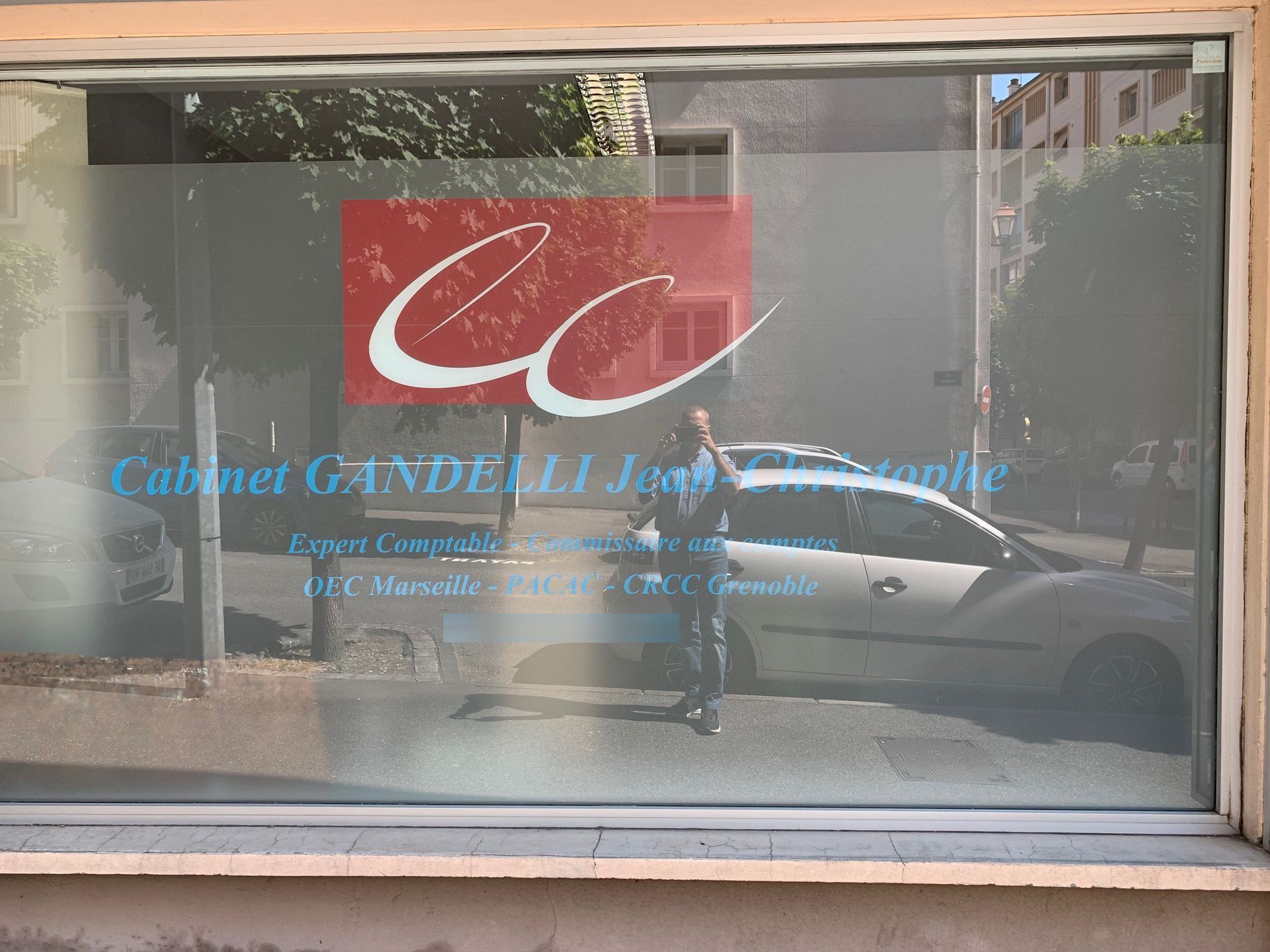 découvrez les services d'un expert comptable à embrun, parfaitement adapté aux besoins des entreprises et des particuliers. bénéficiez de conseils financiers de qualité, d'une gestion comptable rigoureuse et d'un accompagnement personnalisé pour optimiser votre fiscalité et la performance de votre activité.