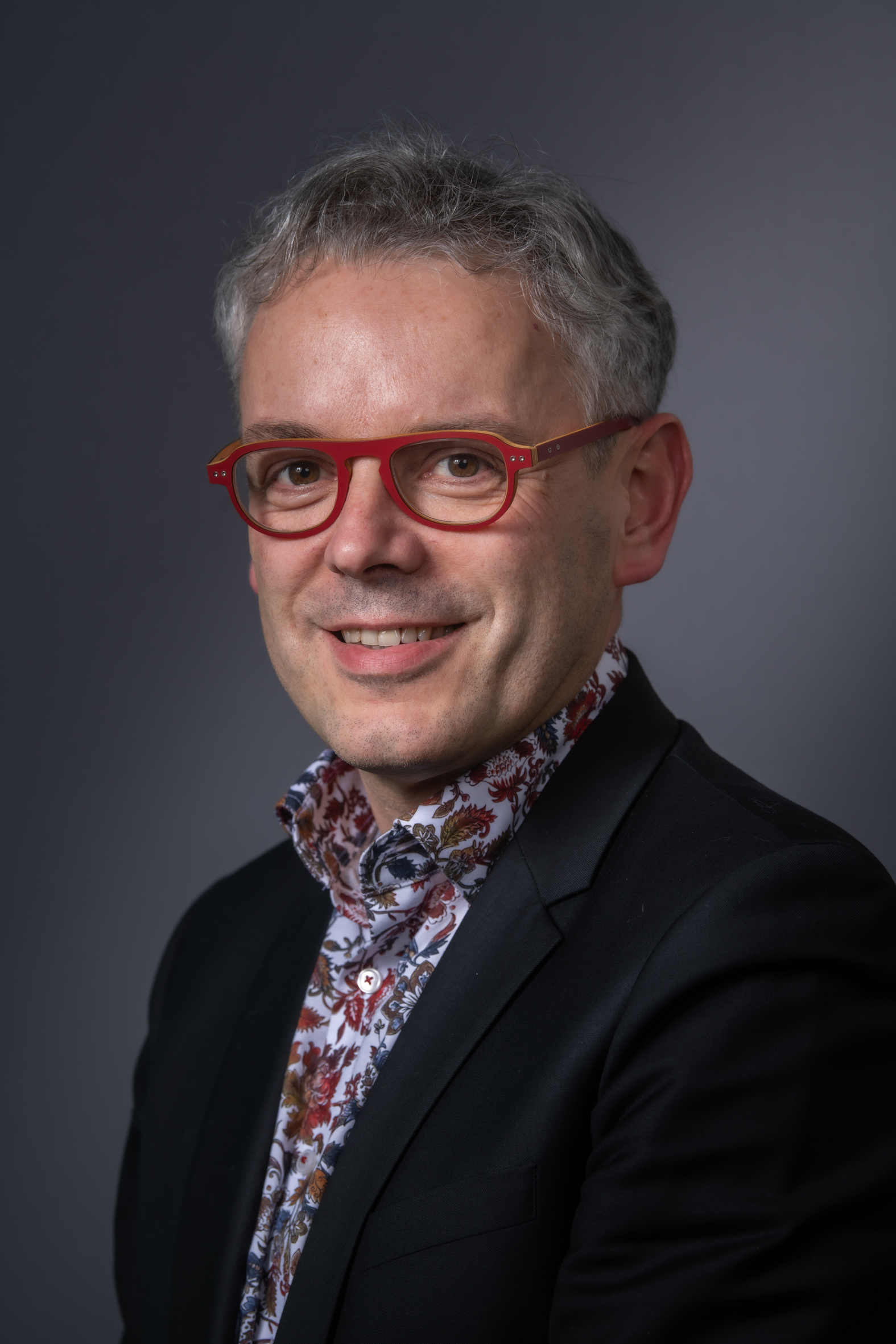 découvrez notre expert comptable à metz, prêt à vous accompagner dans la gestion de vos finances, l'optimisation fiscale et la conformité comptable. profitez d'un service personnalisé pour les entreprises et les particuliers.