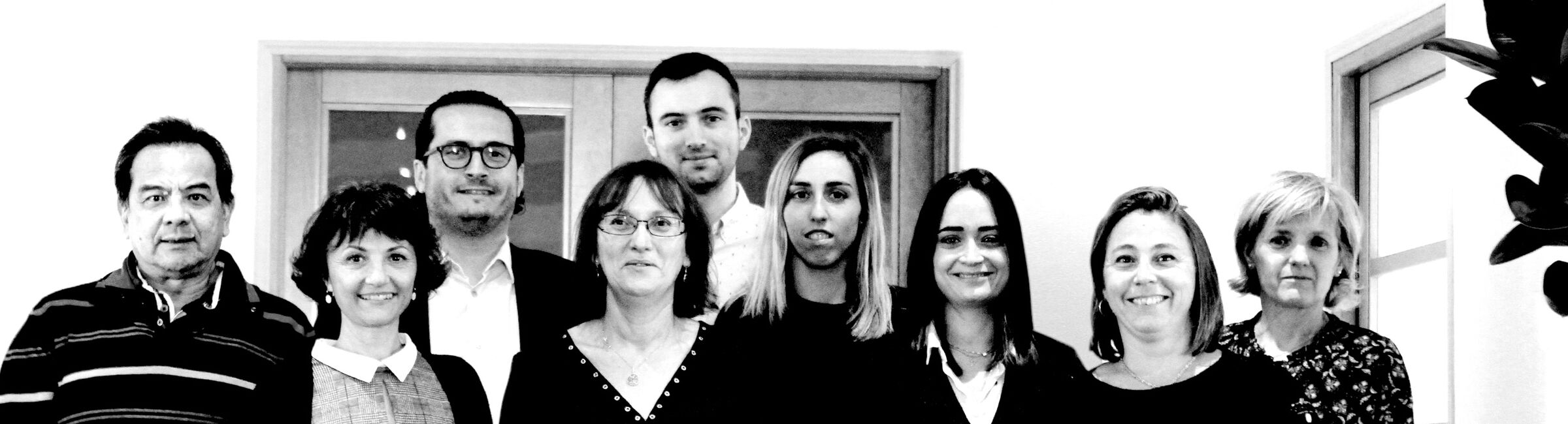 découvrez notre service d'expert comptable à perpignan, spécialisé dans la gestion financière, la comptabilité et le conseil aux entreprises. profitez d'un accompagnement personnalisé pour optimiser la gestion de votre activité.