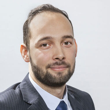 découvrez les services d'un expert-comptable à l'écoute de vos besoins, alliant expertise et bienveillance. ne laissez pas la peur de la comptabilité vous freiner, confiez-nous vos finances pour une gestion sereine et en toute confiance.