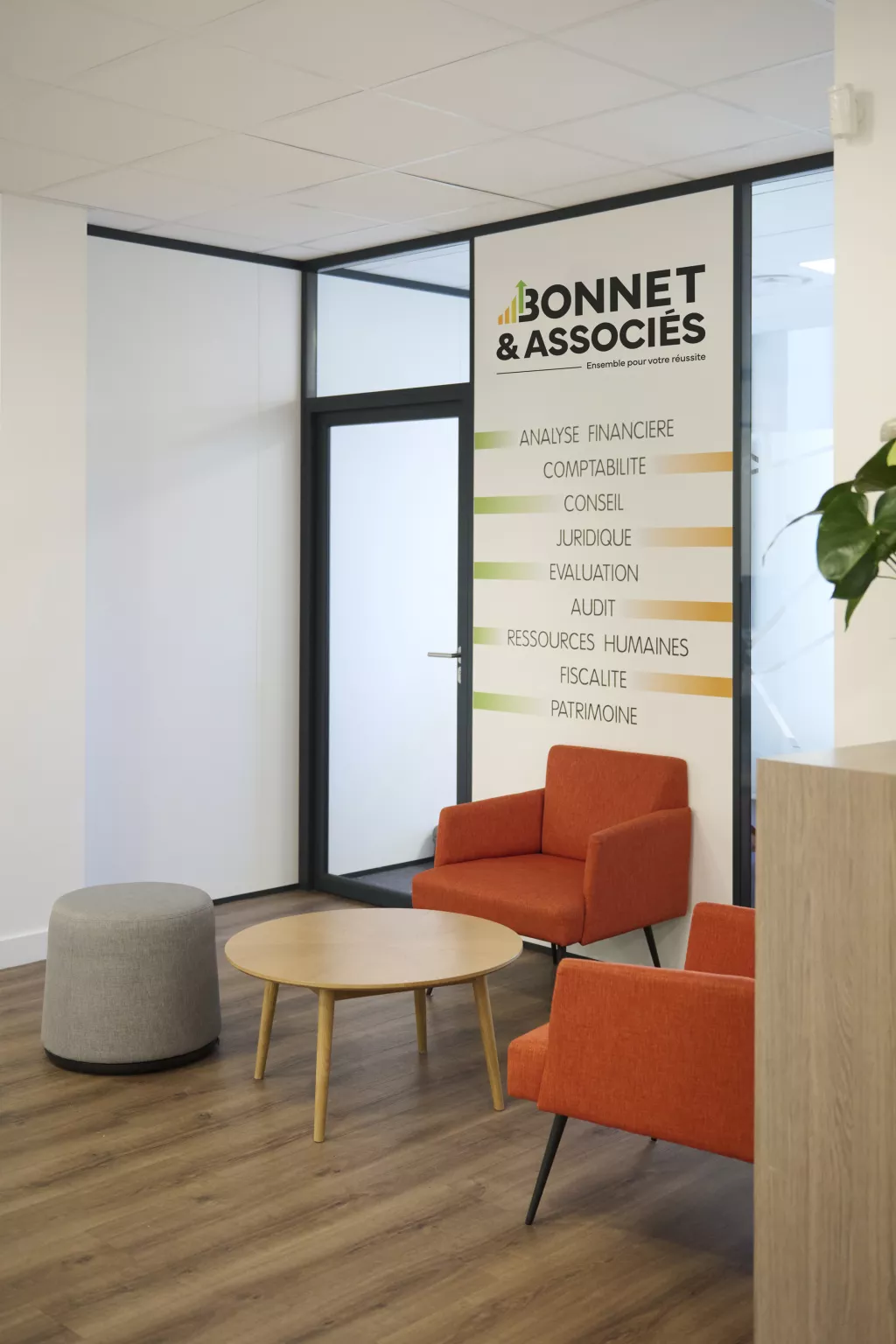 découvrez des services de comptabilité de qualité avec votre expert-comptable à robespierre, 38200. profitez d'un accompagnement personnalisé pour la gestion de vos finances, la déclaration fiscale et le conseil en entreprise. réalisez vos projets en toute sérénité avec un professionnel à l'écoute.