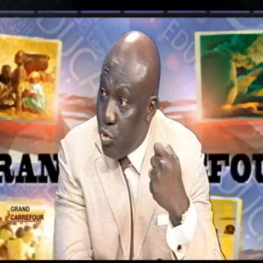 découvrez un expert-comptable à romainville, spécialisé dans l'accompagnement des entreprises et des particuliers. obtenez des conseils personnalisés pour une gestion financière optimale et développez votre activité en toute sérénité.