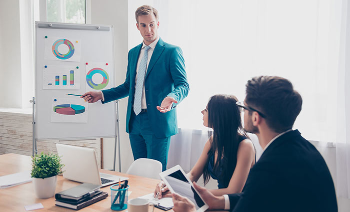 découvrez les avantages de l'externalisation d'un cabinet comptable pour optimiser la gestion de votre entreprise. profitez d'une expertise professionnelle tout en réduisant vos coûts et en vous concentrant sur votre cœur de métier.