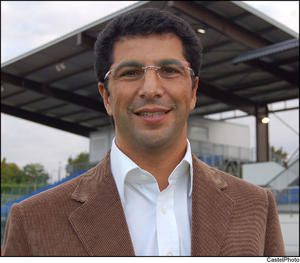 découvrez frédéric sebag, expert-comptable passionné, offrant des solutions personnalisées pour optimiser la gestion financière de votre entreprise. bénéficiez d'un accompagnement sur-mesure et d'une expertise reconnue pour atteindre vos objectifs comptables et fiscaux.