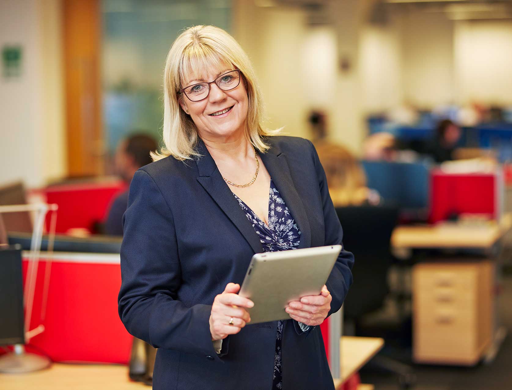 découvrez les règles déontologiques essentielles en expertise comptable, garantissant l'intégrité, l'objectivité et la responsabilité des professionnels. apprenez comment ces principes encadrent la pratique comptable et assurent la confiance des clients.