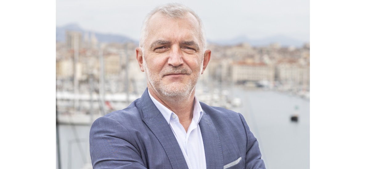 découvrez comment les révolutions technologiques transforment le métier d'expert-comptable. plongez dans les innovations, outils et pratiques qui redéfinissent la comptabilité moderne et améliorent l'efficacité des professionnels du secteur.