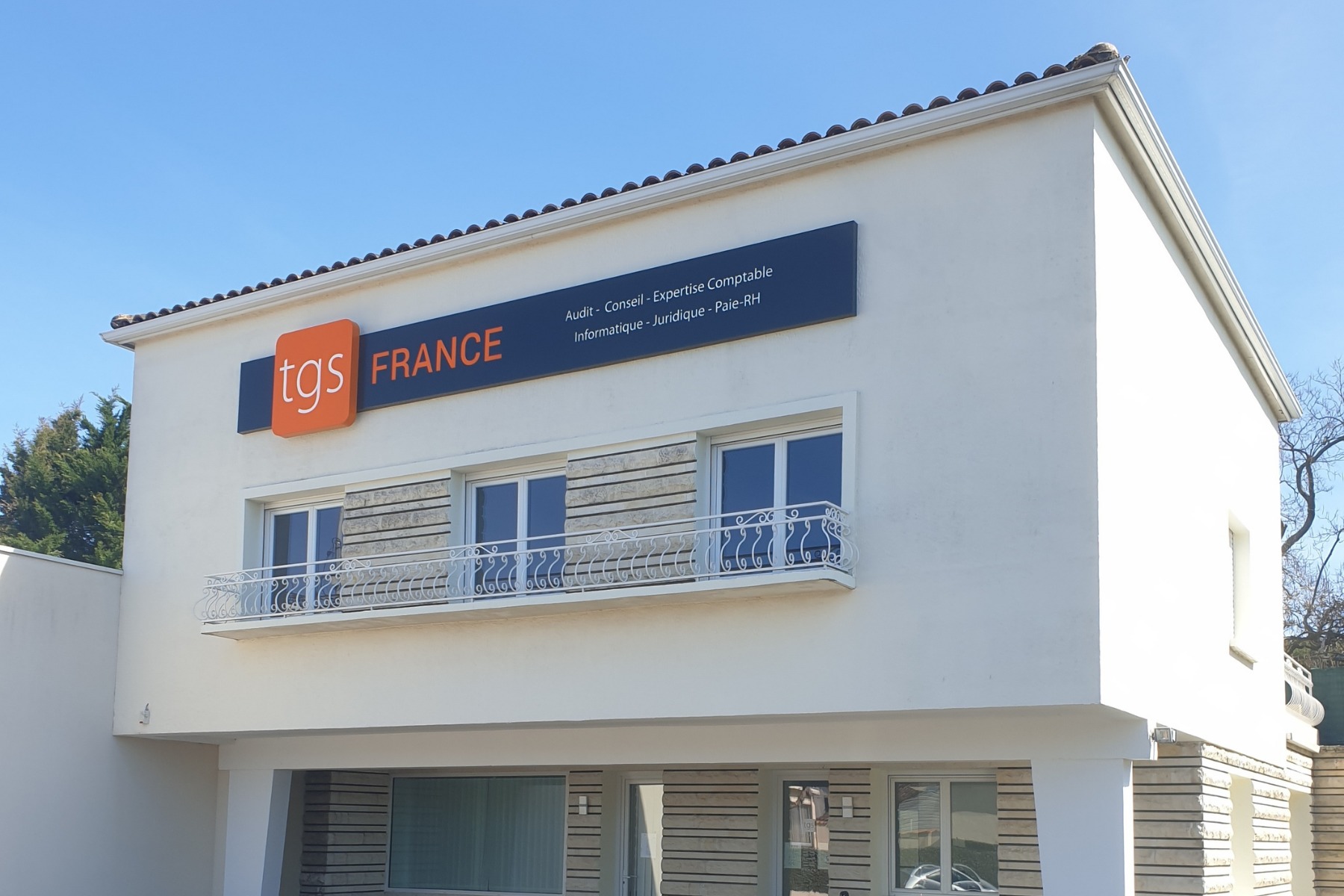 découvrez le rôle essentiel d'un cabinet comptable à colmar, qui accompagne les entreprises dans la gestion de leurs finances, la conformité fiscale et l'optimisation de leur performance économique. profitez de conseils personnalisés adaptés à vos besoins spécifiques.