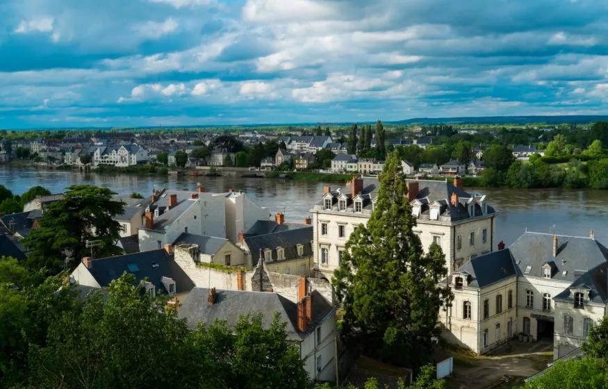 découvrez le rôle essentiel du cabinet comptable rousseau à nantes dans la gestion de vos finances. notre équipe d'experts offre des services personnalisés pour accompagner les entreprises et les particuliers dans leurs obligations comptables, fiscales et sociales.