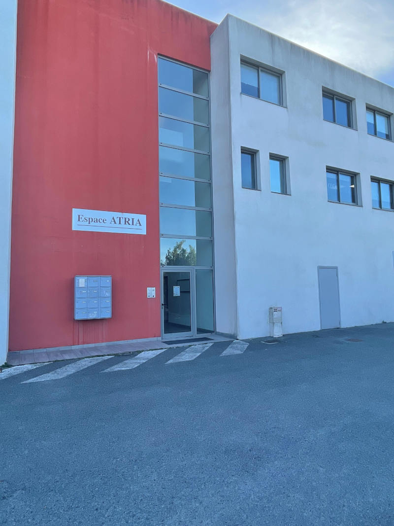 découvrez le rôle essentiel d'un cabinet comptable à saint-raphaël, expert dans la gestion comptable, fiscale et financière des entreprises. optimisez votre comptabilité et bénéficiez de conseils personnalisés pour le succès de votre activité.