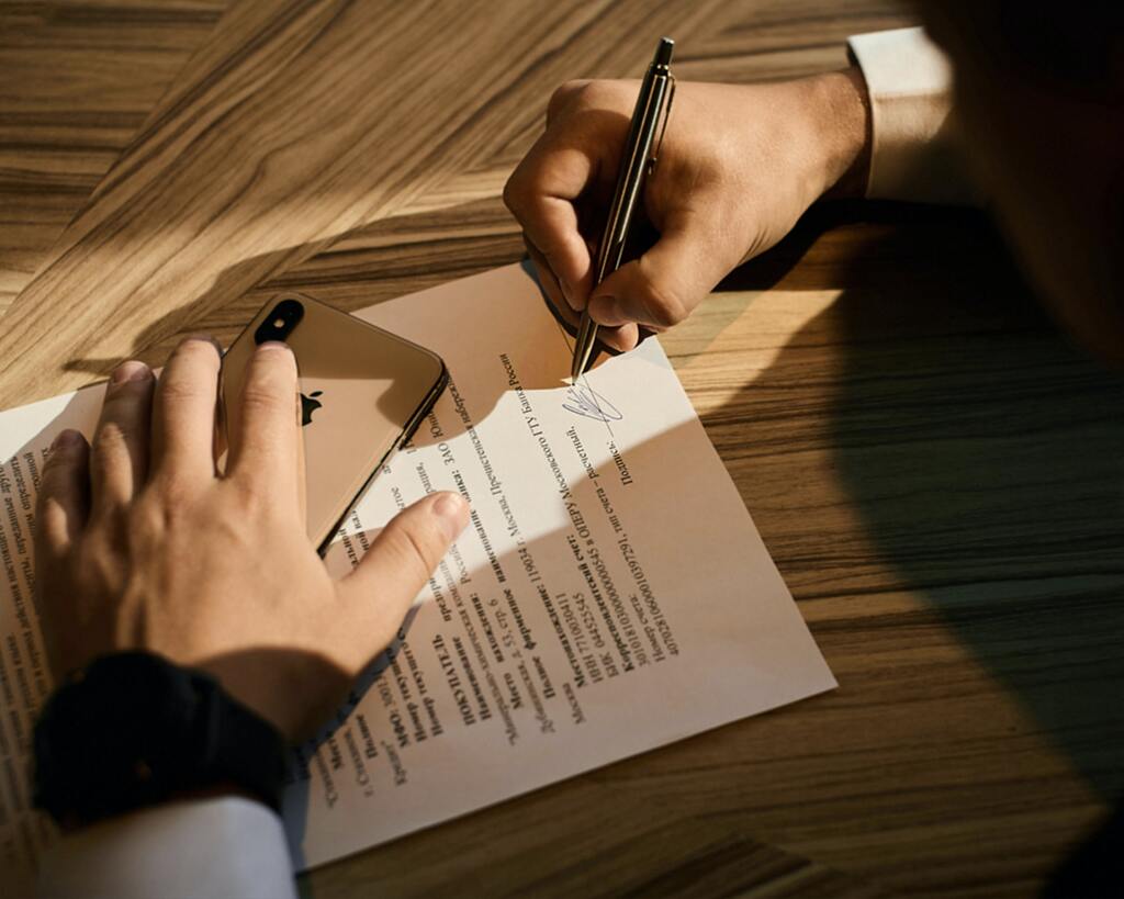 découvrez le rôle essentiel d'un expert-comptable dans la gestion des entreprises. apprenez comment cet professionnel vous aide à optimiser votre comptabilité, respecter les obligations fiscales et prendre des décisions stratégiques éclairées pour la croissance de votre activité.