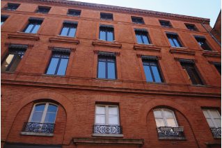 découvrez les différents rôles d'un cabinet comptable à toulouse et comment il peut accompagner les entreprises dans leur gestion financière, fiscale et administrative. profitez d'expertises locales pour optimiser vos performances.