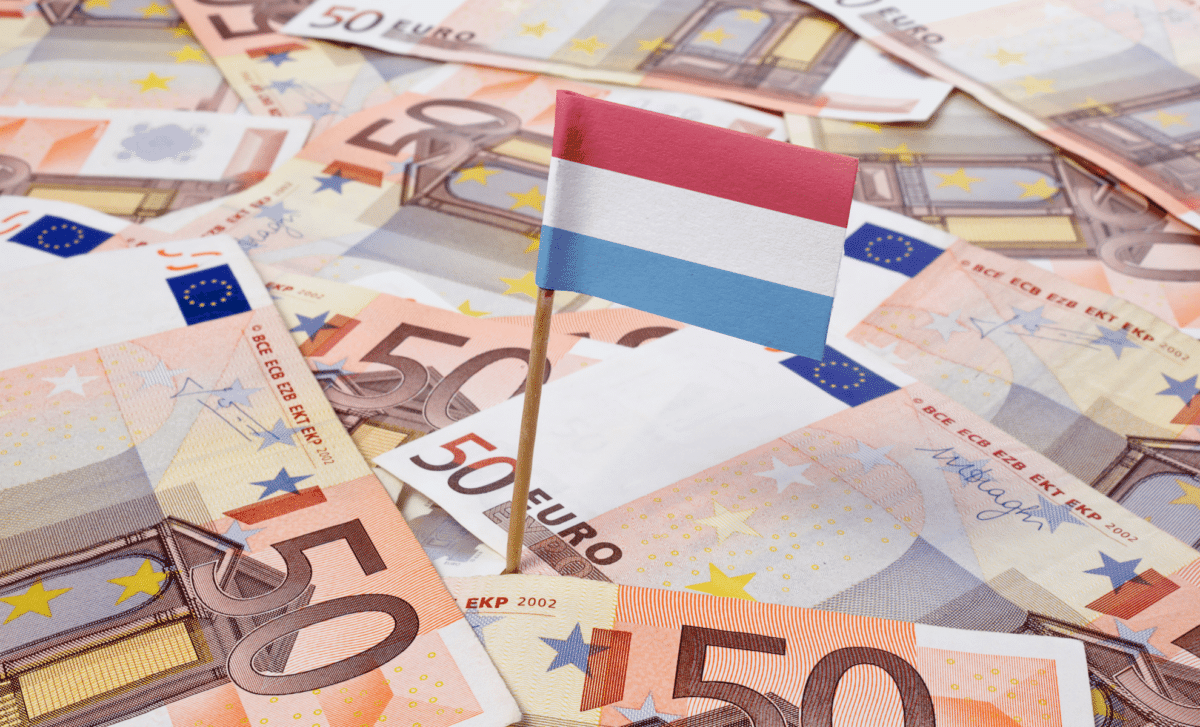 découvrez tout sur les salaires des experts-comptables au luxembourg. informez-vous sur les tendances salariales, les facteurs influençant les rémunérations et les opportunités de carrière dans ce secteur en plein essor.