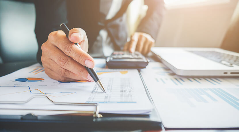 découvrez les services professionnels de notre cabinet d'expertise comptable. nous vous accompagnons dans la gestion de vos finances, la comptabilité, la fiscalité et le conseil stratégique pour optimiser la performance de votre entreprise.