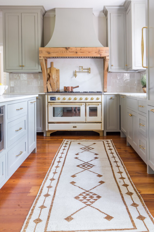 découvrez les services personnalisés du cabinet mary, experts en conseil juridique, fiscal et en gestion d'entreprise. bénéficiez d'une expertise adaptée à vos besoins pour optimiser vos projets et assurer votre succès.