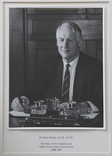 découvrez les services du cabinet robin, votre partenaire de confiance pour des conseils juridiques et financiers sur mesure. notre équipe d'experts est à votre écoute pour répondre à tous vos besoins et vous accompagner dans vos démarches.