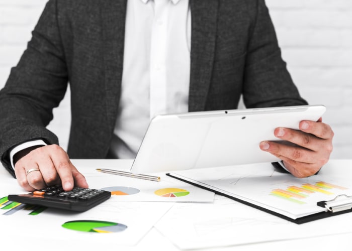 découvrez nos services comptables à rezé, adaptés aux besoins des entreprises de toutes tailles. profitez de notre expertise pour une gestion financière optimisée, des déclarations fiscales simplifiées et un accompagnement personnalisé.