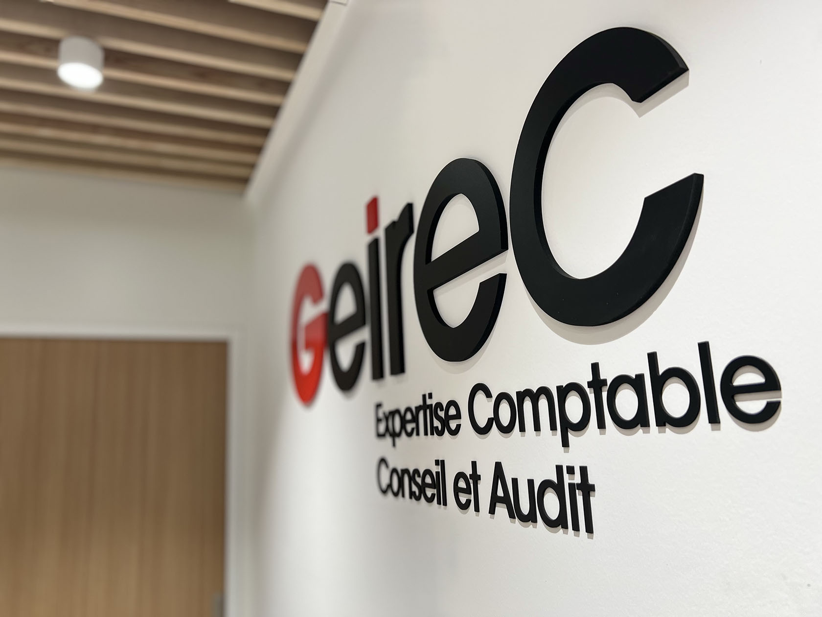 découvrez nos services comptables à saint-grégoire, spécialisés dans la gestion financière pour les entreprises. nous vous offrons un accompagnement personnalisé, des conseils sur mesure et une expertise reconnue pour optimiser la santé financière de votre société.