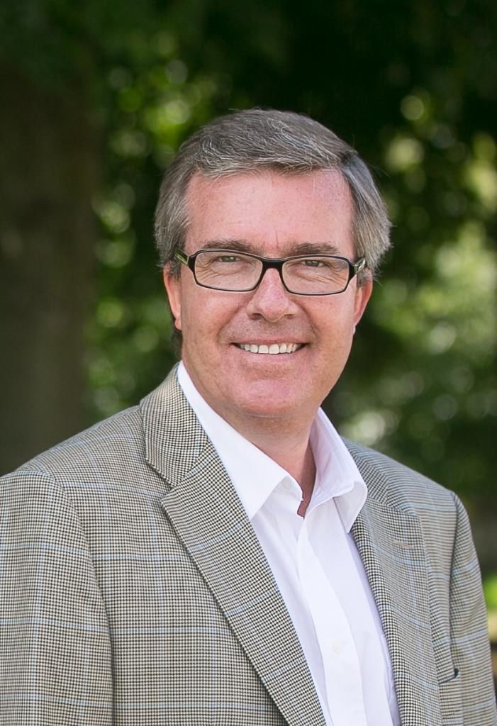 découvrez les services d'expertise comptable de benet, adaptés aux besoins des entrepreneurs et entreprises. bénéficiez d'un accompagnement sur mesure pour optimiser votre gestion financière et fiscale.