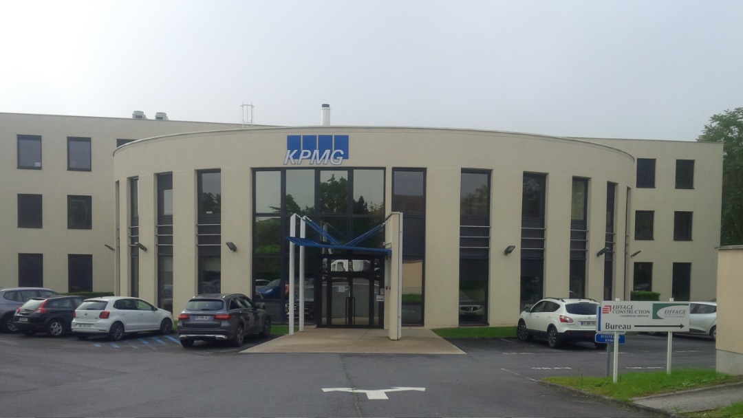 découvrez nos services d'expertise comptable à reims, adaptés aux besoins des entreprises de toutes tailles. bénéficiez de conseils personnalisés, d'une gestion comptable rigoureuse et d'un accompagnement pour optimiser votre fiscalité et votre croissance.