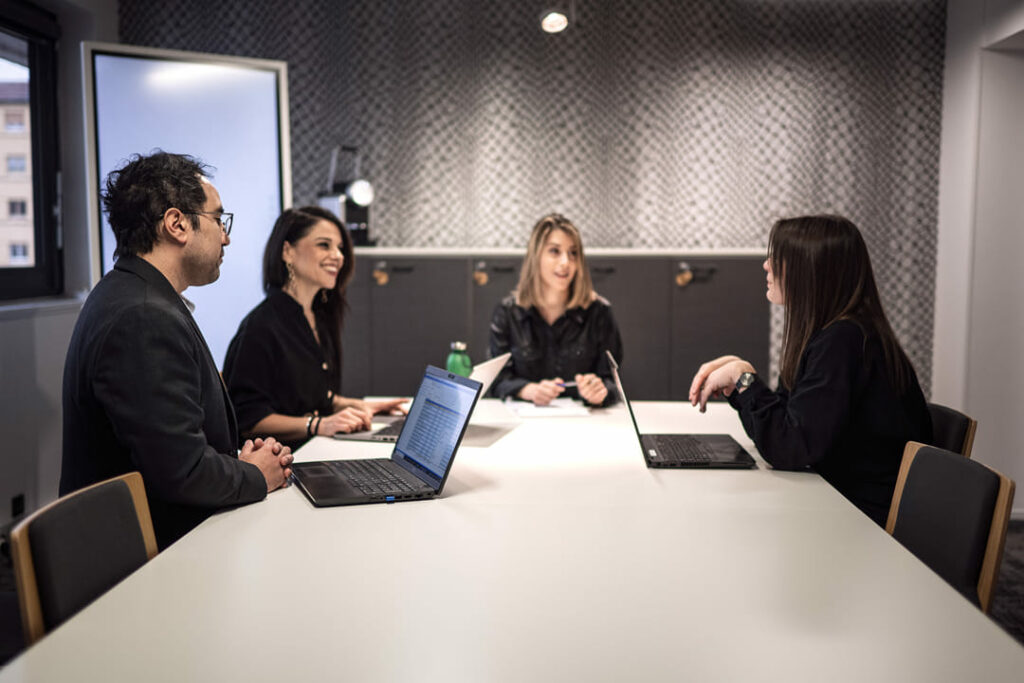 découvrez nos services d'expertise comptable à villefranche, adaptés aux besoins des entreprises de toutes tailles. bénéficiez de conseils personnalisés, d'une gestion rigoureuse de vos finances et d'un accompagnement professionnel pour optimiser votre activité.