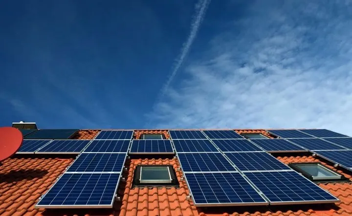 découvrez nos services d'installation de panneaux solaires pour optimiser votre consommation d'énergie et réduire vos factures. profitez d'une énergie renouvelable et durable, tout en bénéficiant d'un accompagnement professionnel pour un projet réussi.